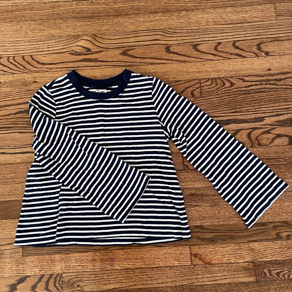 Madewell | Rivet & Thread Bell-Sleeve Tee | S - Picture 5 of 8